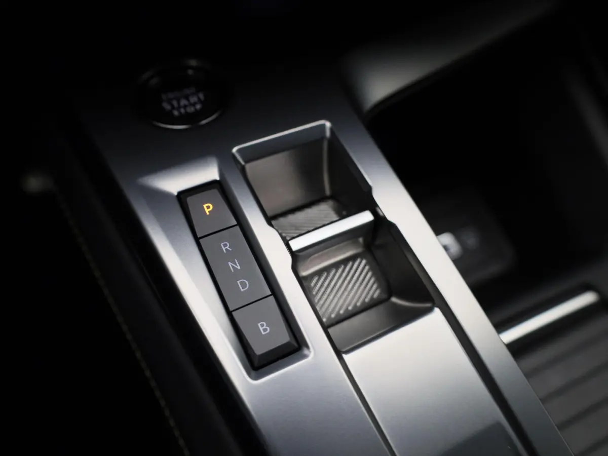 1.6 Plug-in Hybrid 180 GT | Apple Carplay / Android Auto | Panoramadak | Camera | Parkeersensoren | Stoelverwarming |