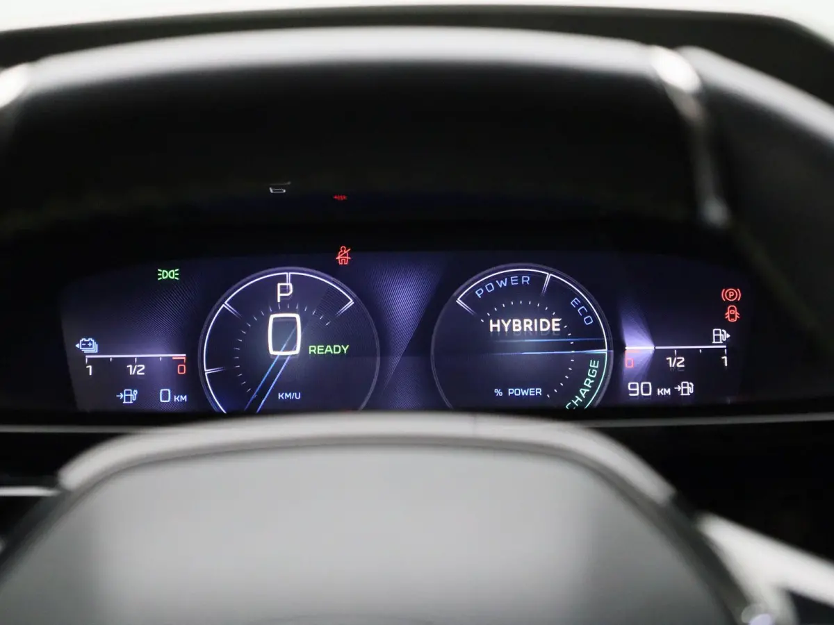 1.6 Plug-in Hybrid 180 GT | Apple Carplay / Android Auto | Panoramadak | Camera | Parkeersensoren | Stoelverwarming |