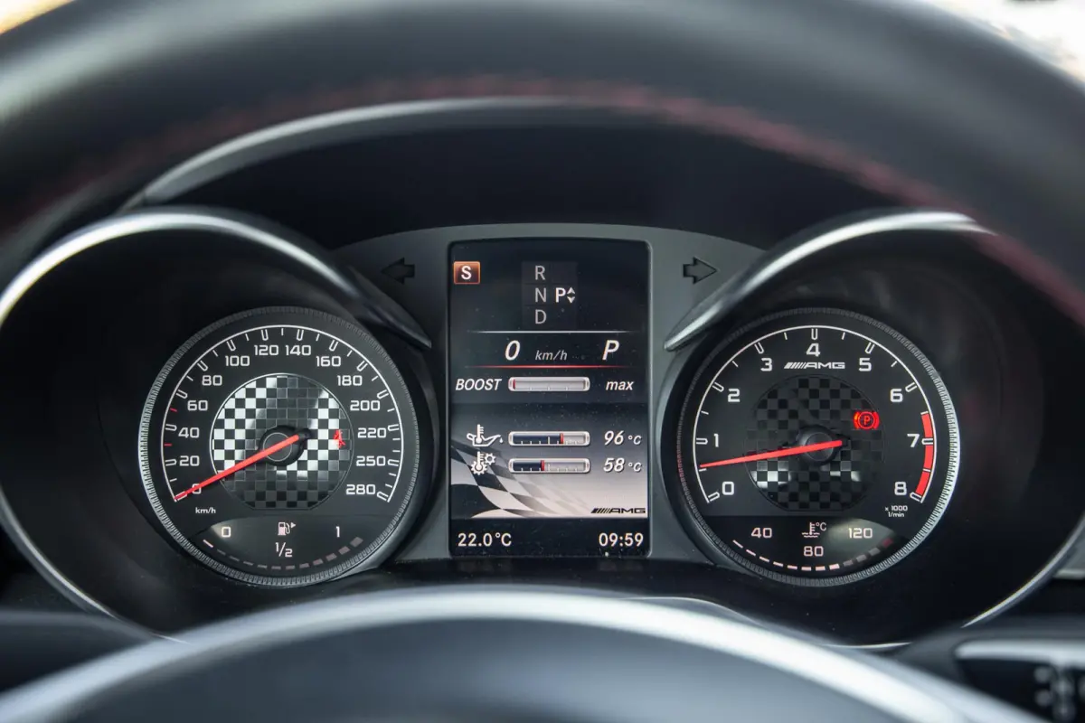 AMG 43 4MATIC DEALER ONDERHOUDEN / NEKVERWARMING / CAMERA / BURMESTER / AIRCO