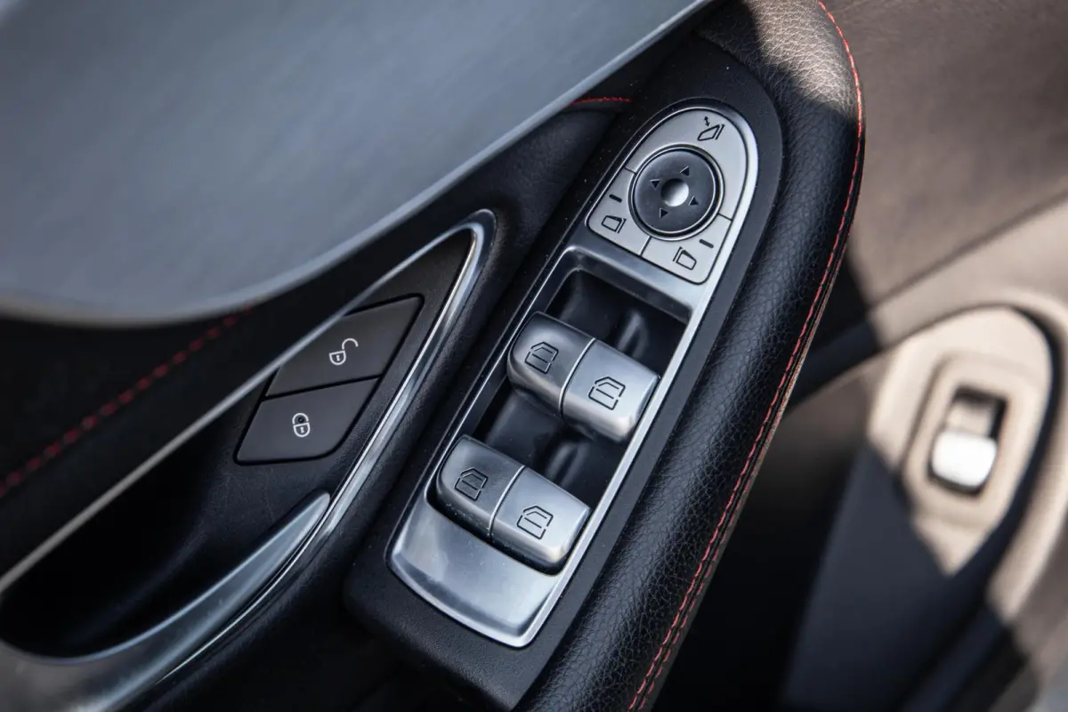 AMG 43 4MATIC DEALER ONDERHOUDEN / NEKVERWARMING / CAMERA / BURMESTER / AIRCO