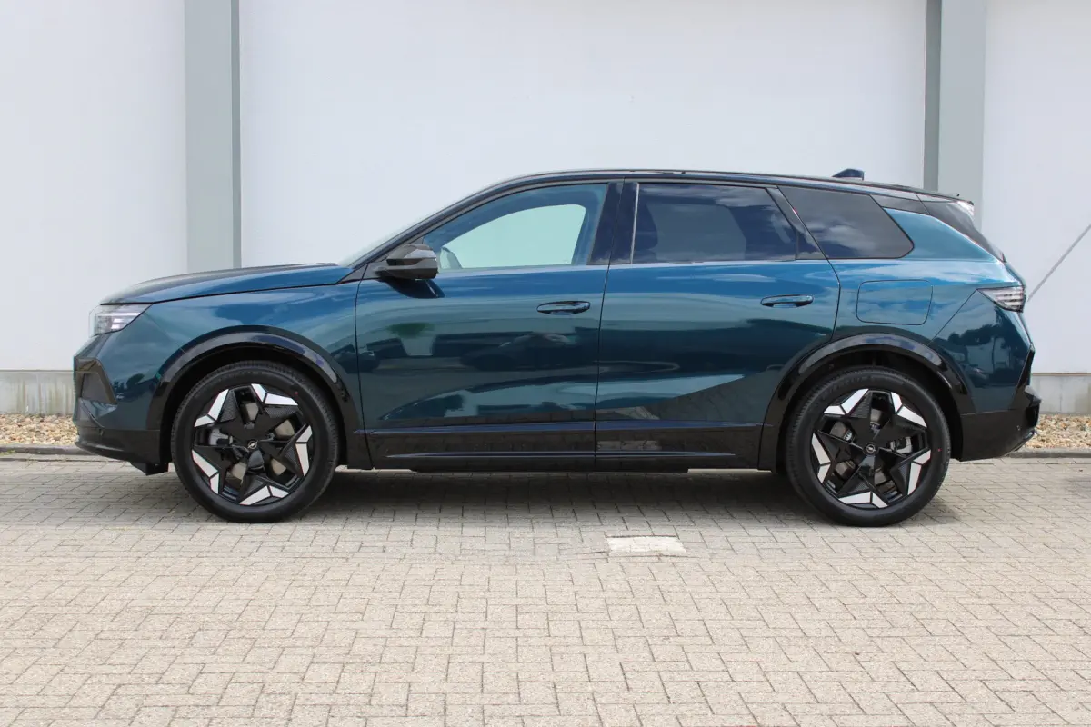 AWD 325 pk Ultimate 73 kwh / 8 jaar garantie / Leder / Panoramadak / 20"inch / 360 camera | 20'' Lichtmetalen wielen ''Diamond Cut Aero'' | 360 graden camera | Draadloze telefoonlader (Induc