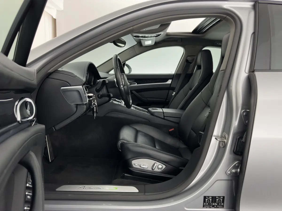 3.0 S E-Hybrid (Plug-In) Aut. *PANO | LEATHER | XENON | HEATED-SPORTSEATS | MEMORY-PACK | BOSE-SOUND | AIR-SUSPENSION | NAVI-FULLMAP | CAMERA | PRIVACY-GLASS | SHIFTPADDLES | ECC | PDC | CRU