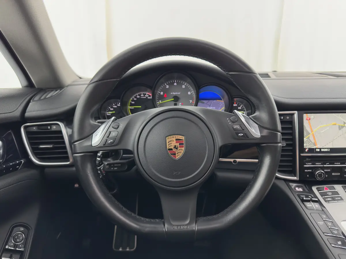 3.0 S E-Hybrid (Plug-In) Aut. *PANO | LEATHER | XENON | HEATED-SPORTSEATS | MEMORY-PACK | BOSE-SOUND | AIR-SUSPENSION | NAVI-FULLMAP | CAMERA | PRIVACY-GLASS | SHIFTPADDLES | ECC | PDC | CRU