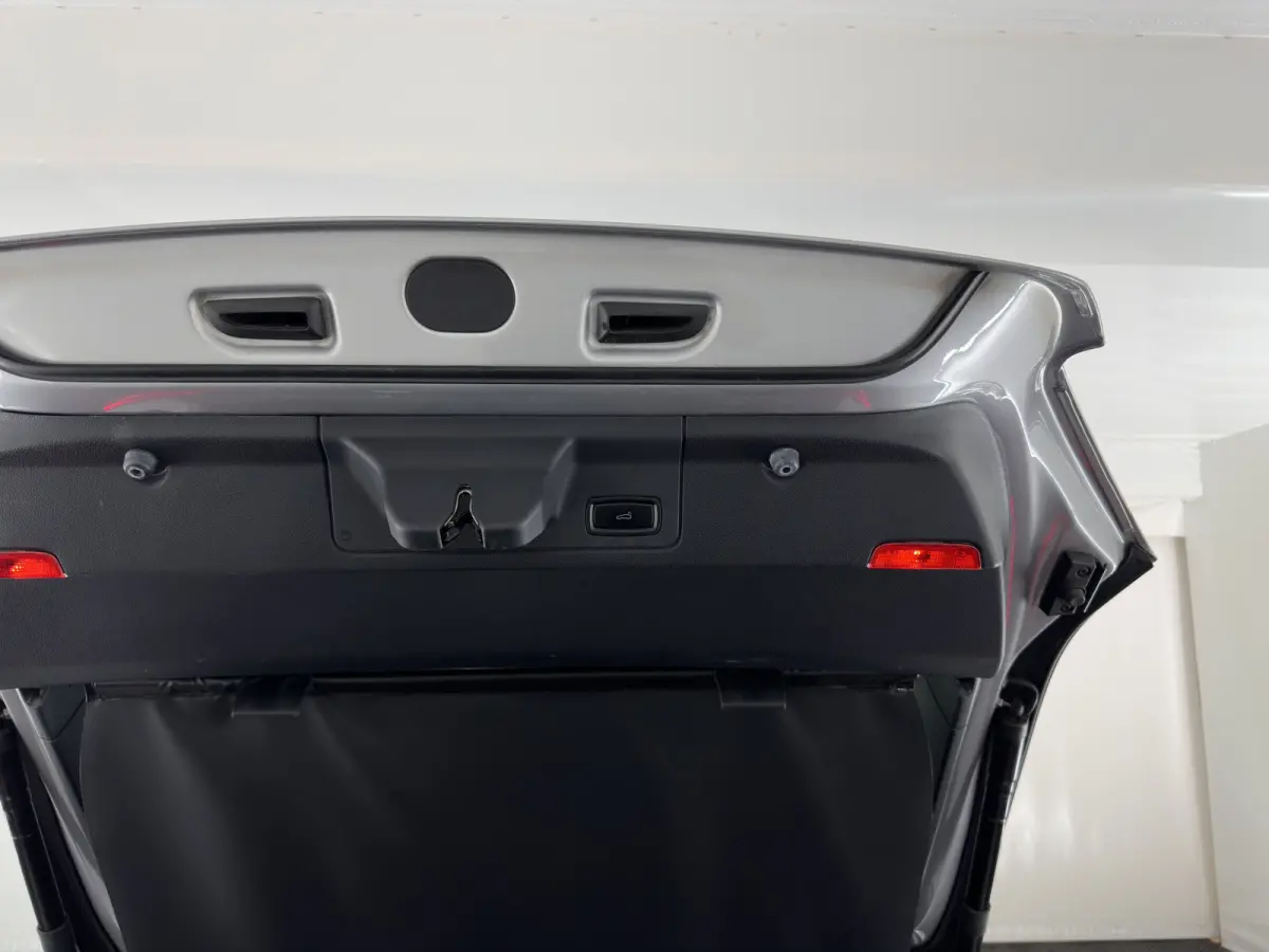 3.0 S E-Hybrid (Plug-In) Aut. *PANO | LEATHER | XENON | HEATED-SPORTSEATS | MEMORY-PACK | BOSE-SOUND | AIR-SUSPENSION | NAVI-FULLMAP | CAMERA | PRIVACY-GLASS | SHIFTPADDLES | ECC | PDC | CRU