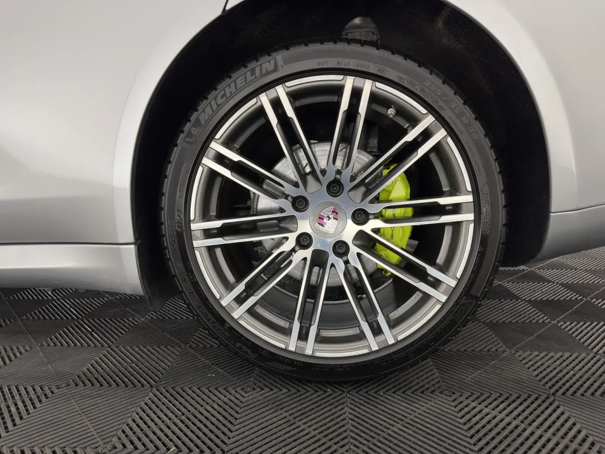 3.0 S E-Hybrid (Plug-In) Aut. *PANO | LEATHER | XENON | HEATED-SPORTSEATS | MEMORY-PACK | BOSE-SOUND | AIR-SUSPENSION | NAVI-FULLMAP | CAMERA | PRIVACY-GLASS | SHIFTPADDLES | ECC | PDC | CRU