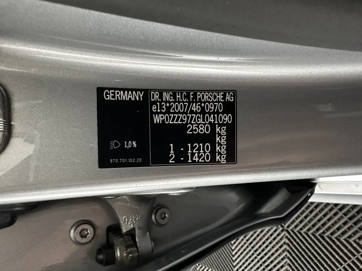 3.0 S E-Hybrid (Plug-In) Aut. *PANO | LEATHER | XENON | HEATED-SPORTSEATS | MEMORY-PACK | BOSE-SOUND | AIR-SUSPENSION | NAVI-FULLMAP | CAMERA | PRIVACY-GLASS | SHIFTPADDLES | ECC | PDC | CRU
