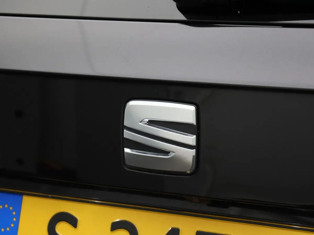 1.0 TSI Style Business Intense | Apple Carplay / Android Auto | Camera | Parkeersensoren | Stoelverwarming | Stuurverwarming |