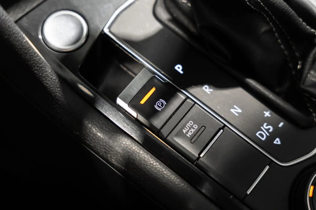 2.0 TSI 4Motion R-Line DSG PANO LED CAMERA LEDER FULL