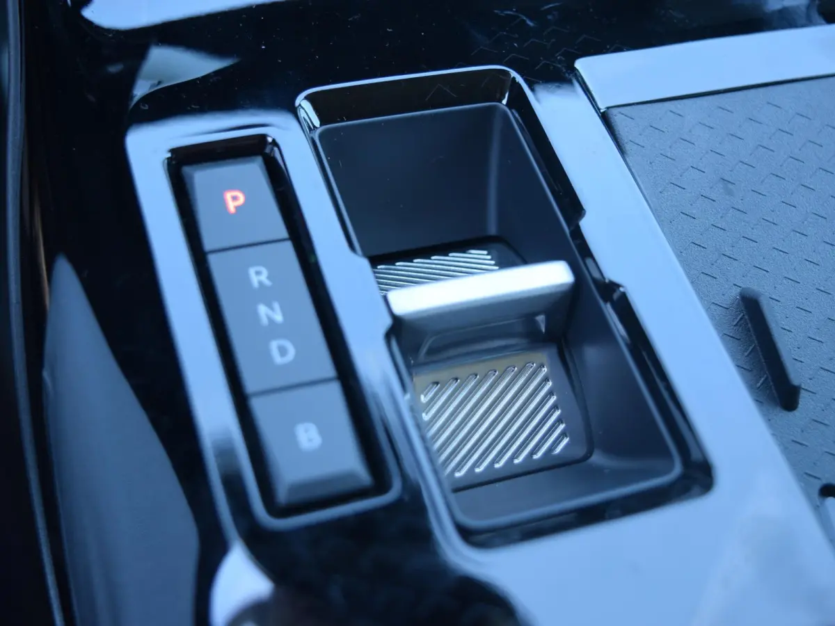 1.6 Plug-In Hybrid 195 Business