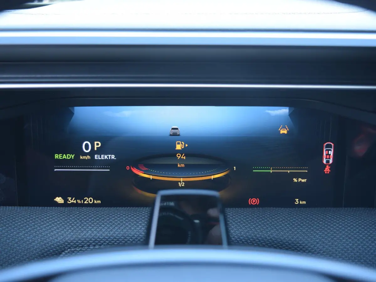 1.6 Plug-In Hybrid 195 Business