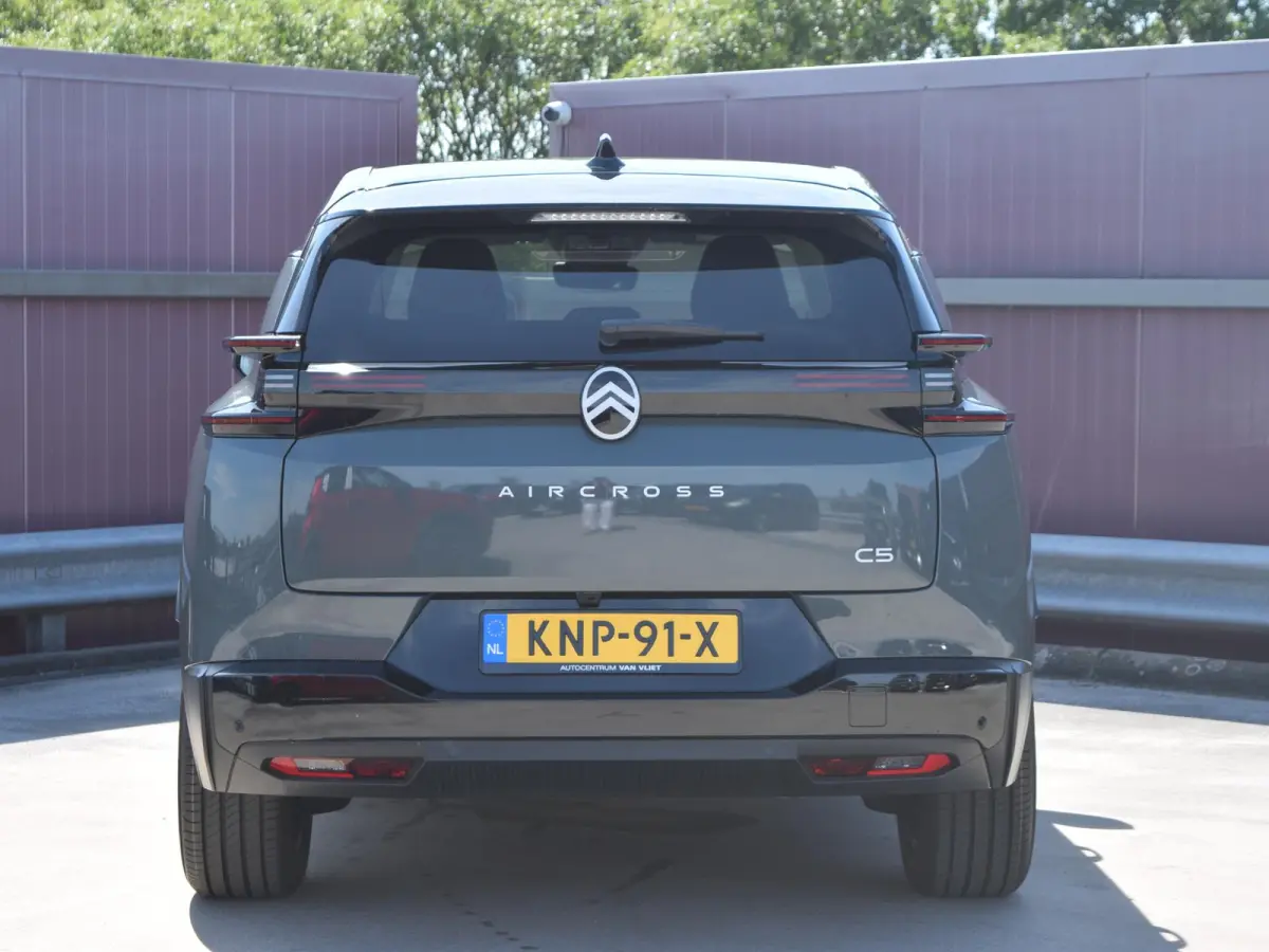 1.6 Plug-In Hybrid 195 Business