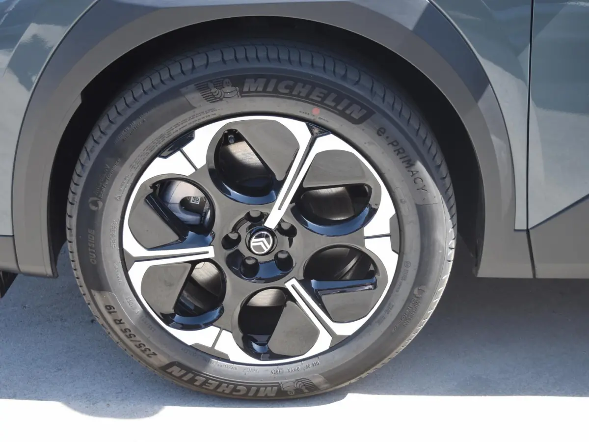 1.6 Plug-In Hybrid 195 Business