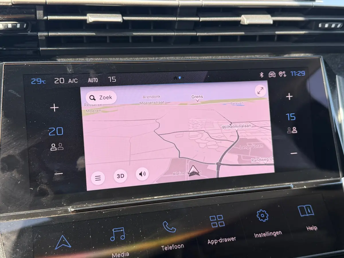 1.2 PureTech Allure 130 EAT8 / led / 65.000 km/ virtueel
