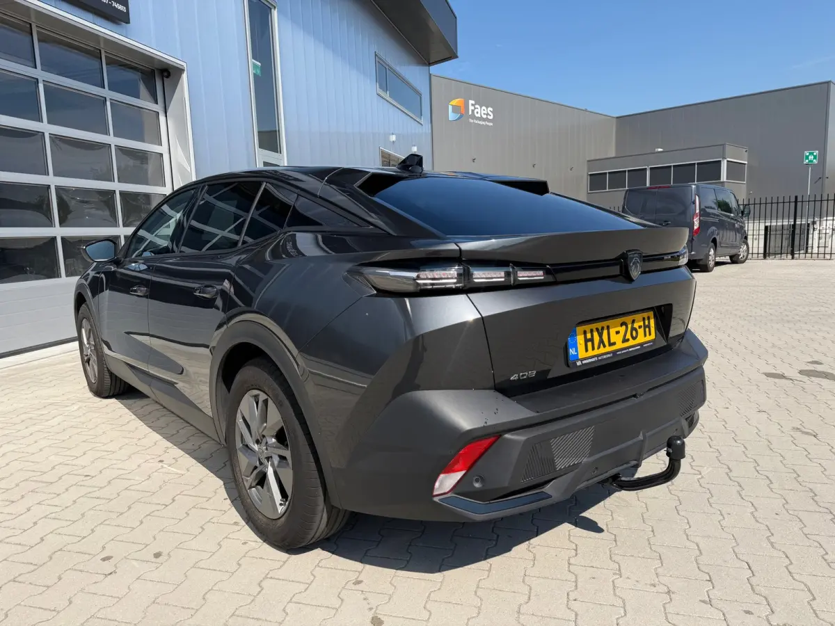 1.2 PureTech Allure 130 EAT8 / led / 65.000 km/ virtueel