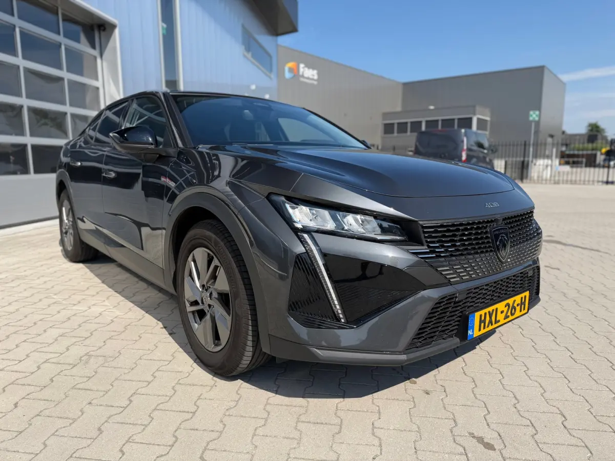 1.2 PureTech Allure 130 EAT8 / led / 65.000 km/ virtueel