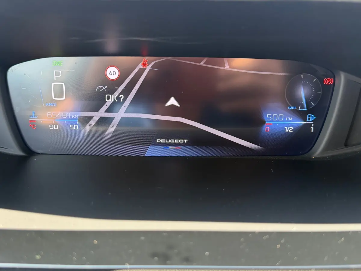 1.2 PureTech Allure 130 EAT8 / led / 65.000 km/ virtueel