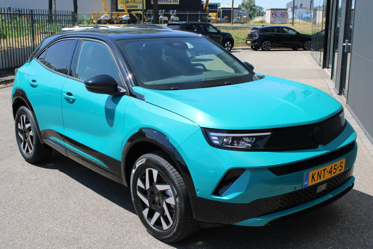 GS | Nieuw | Automaat | Navigatie | Camera | Carplay | Parkeersensoren |