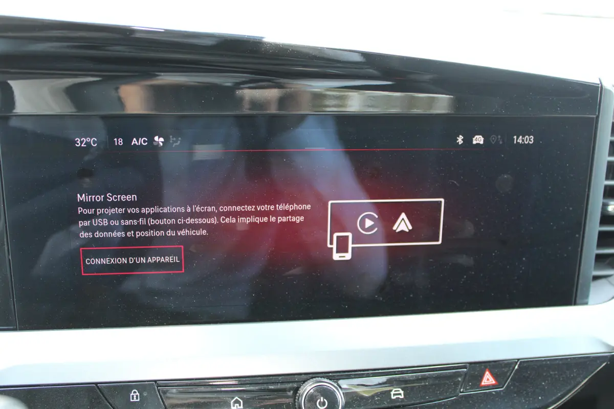 GS | Nieuw | Automaat | Navigatie | Camera | Carplay | Parkeersensoren |