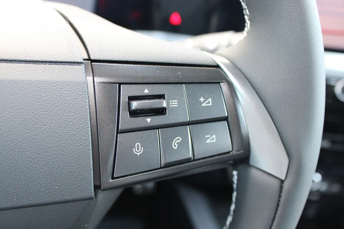 GS | Nieuw | Automaat | Navigatie | Camera | Carplay | Parkeersensoren |