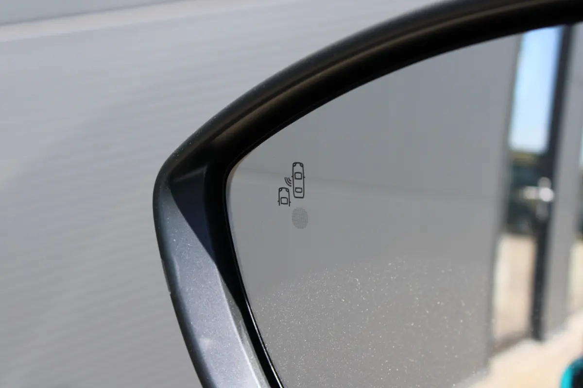 GS | Nieuw | Automaat | Navigatie | Camera | Carplay | Parkeersensoren |