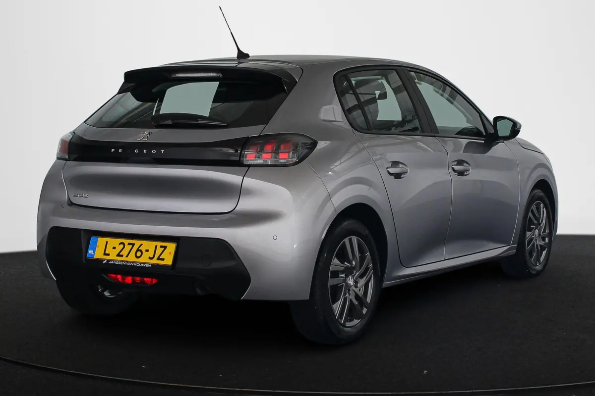 1.2 PureTech Active Pack 1e Eigenaar Navigatie Apple CarPlay