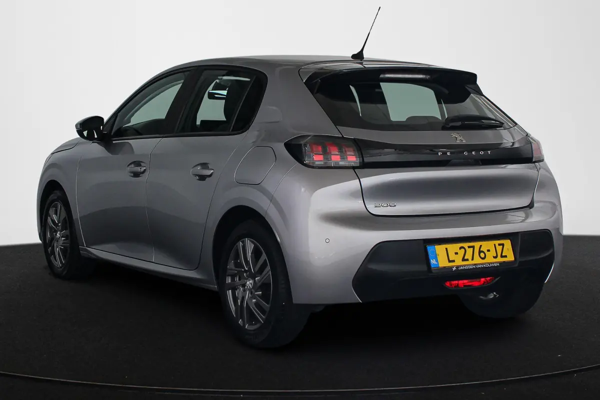 1.2 PureTech Active Pack 1e Eigenaar Navigatie Apple CarPlay