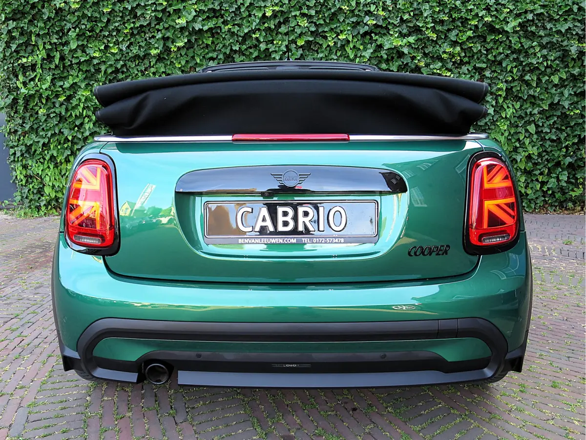 1.5 Classic F57 LCI2 aut met Navi, A.cam, Head-up, Apple CP, DAB en 16"