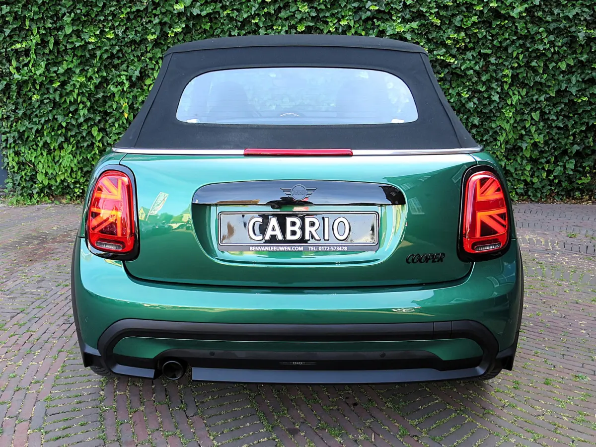 1.5 Classic F57 LCI2 aut met Navi, A.cam, Head-up, Apple CP, DAB en 16"