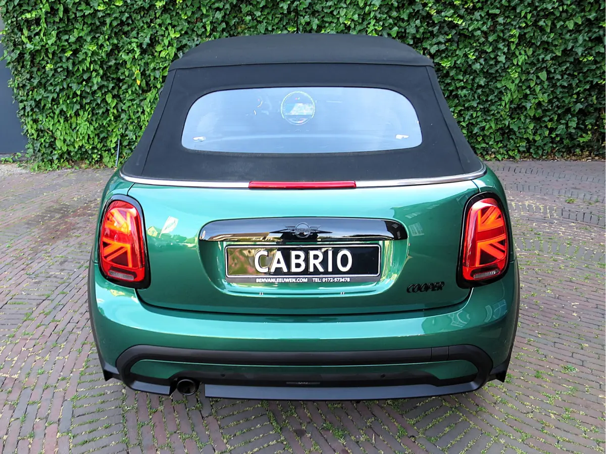 1.5 Classic F57 LCI2 aut met Navi, A.cam, Head-up, Apple CP, DAB en 16"