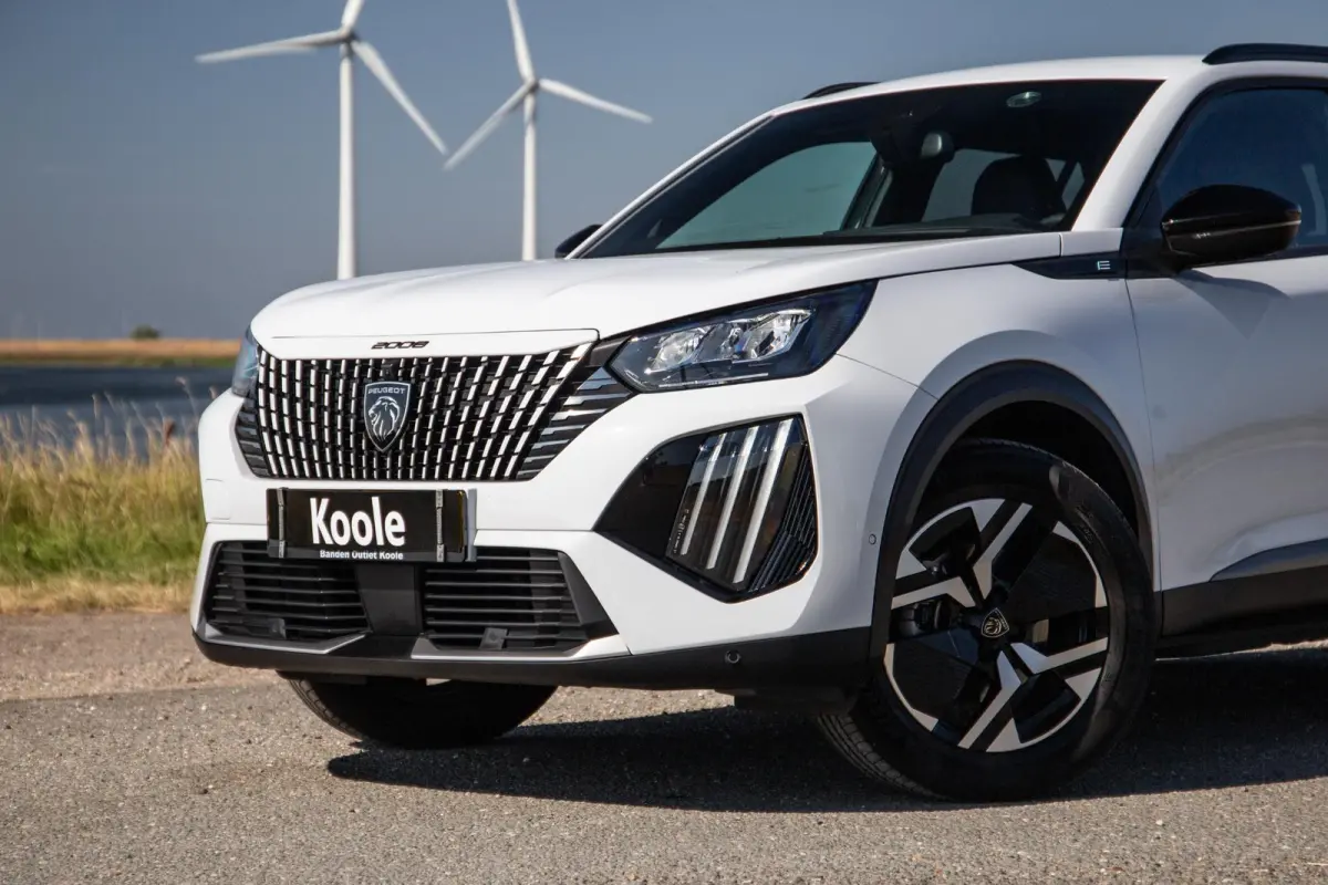 EV Allure 54 kWh ADAPTIVE CRUISE / CARPLAY / CAMERA / NAVI