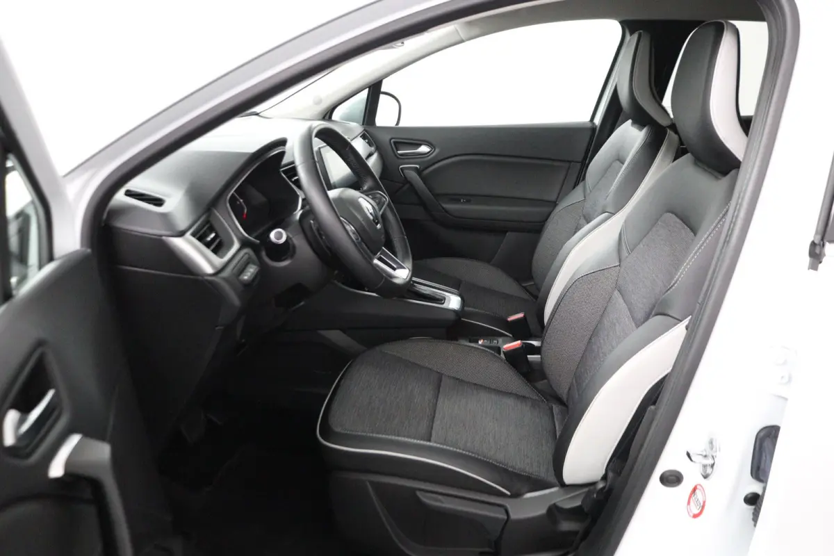 TCe 140 EDC GPF Intens | AUTOMAAT | Trekhaak | Parkeercamera | Navigatie |