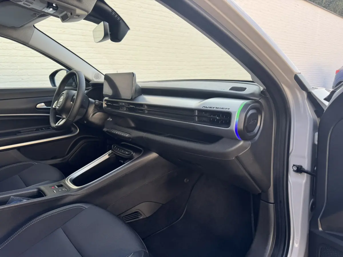 Summit 54 kWh SOH 96% Clima Camera Carplay Adaptive Cruise PDC voor en achter Half Leder