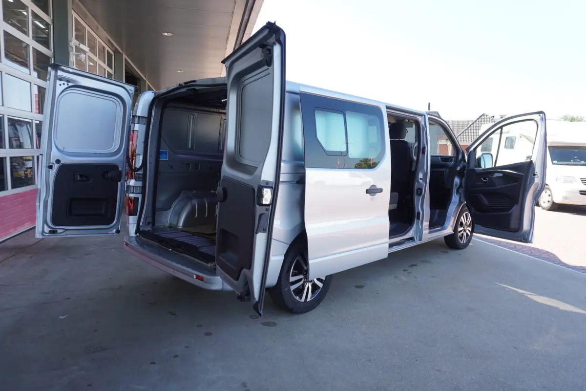2.0 Blue dCi 170PK T29 L2H1 Extra DC Automaat nr. V038 | Climate | Cruise | Navi | Camera
