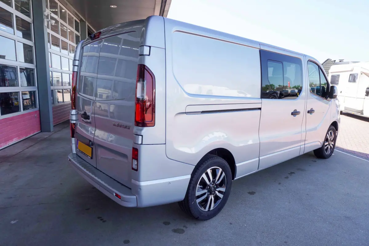 2.0 Blue dCi 170PK T29 L2H1 Extra DC Automaat nr. V038 | Climate | Cruise | Navi | Camera