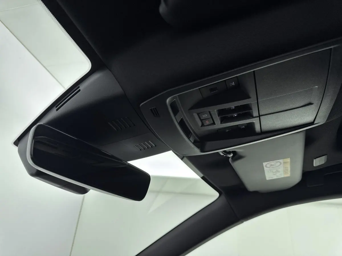 1.6 Plug-in Hybrid 195pk GT Exclusive | DEMO DEAL | Panoramisch schuifkanteldak | Lederen bekleding | Elektrische achterklep |