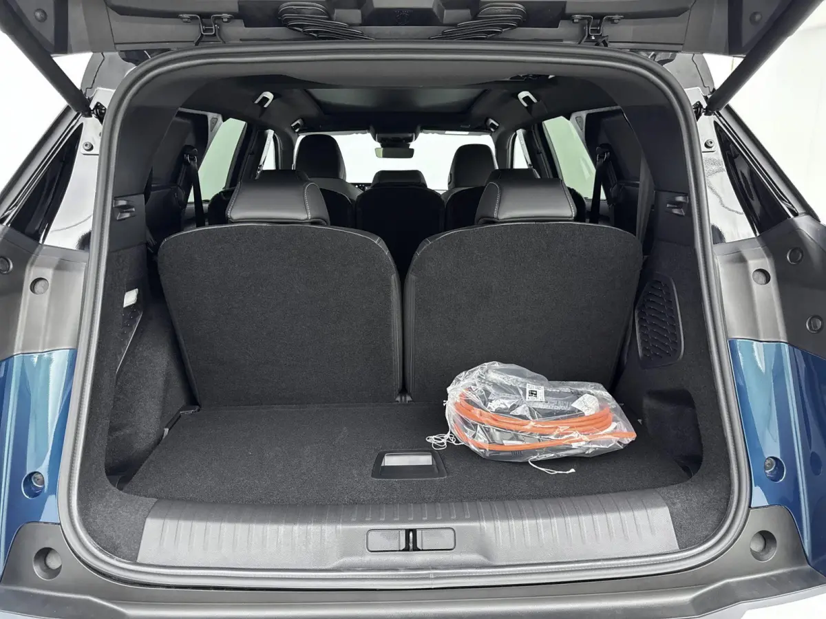 1.6 Plug-in Hybrid 195pk GT Exclusive | DEMO DEAL | Panoramisch schuifkanteldak | Lederen bekleding | Elektrische achterklep |