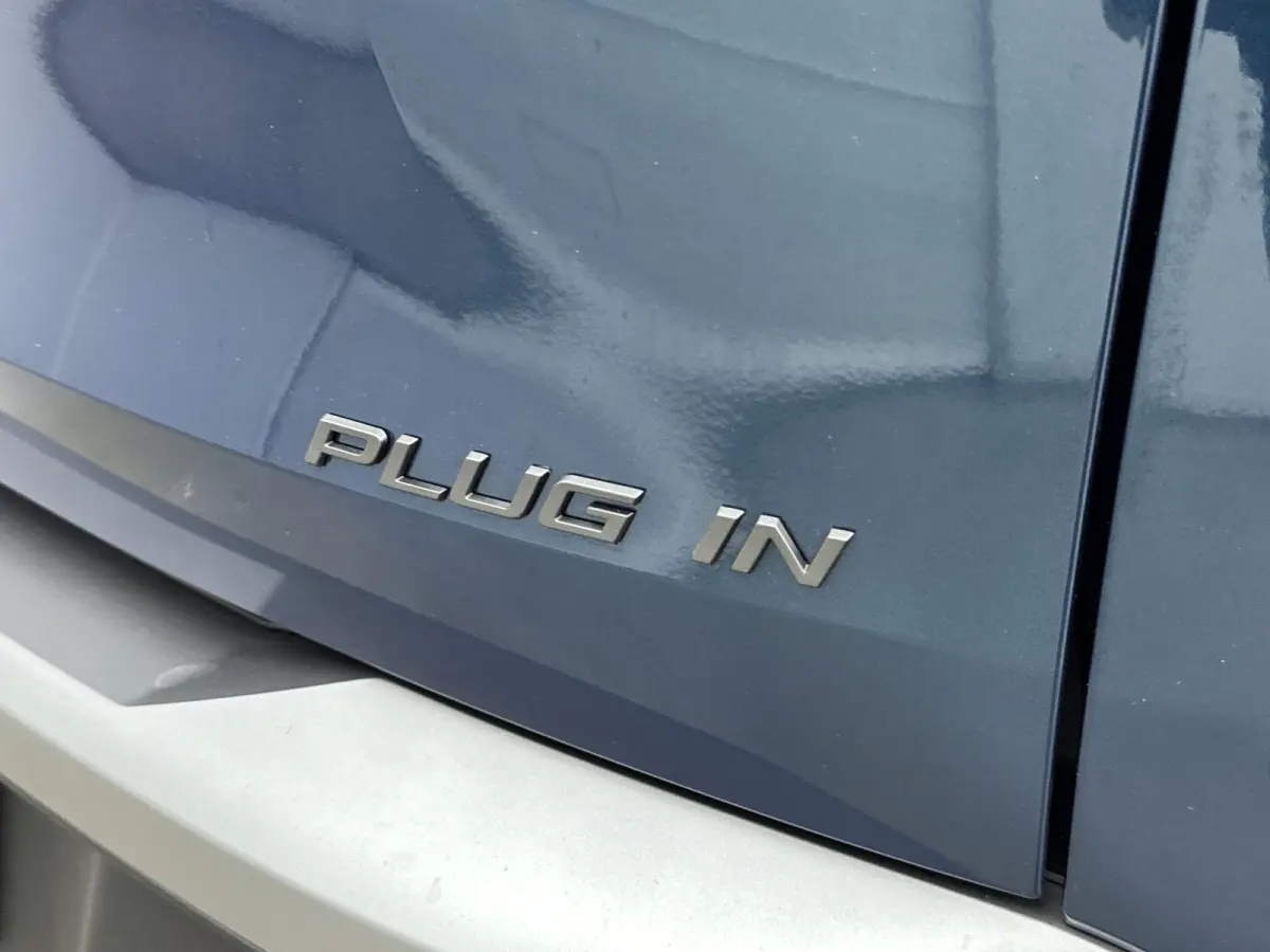 1.6 Plug-in Hybrid 195pk GT Exclusive | DEMO DEAL | Panoramisch schuifkanteldak | Lederen bekleding | Elektrische achterklep |