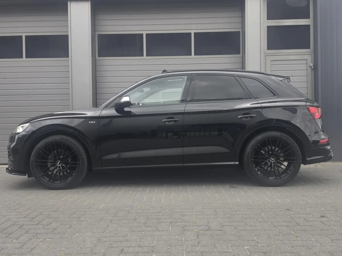 SQ5 3.0 TFSI SQ5 quattro 355PK/ABT/Lucht/Trekhaak/Pano/Leder/21/Virtual/Carplay/