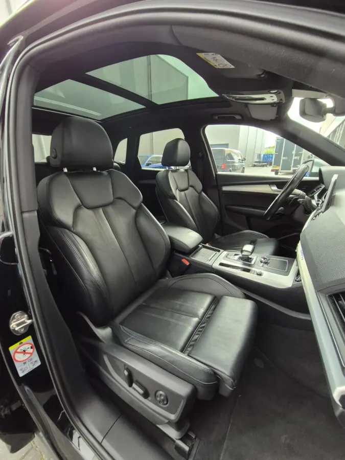 SQ5 3.0 TFSI SQ5 quattro 355PK/ABT/Lucht/Trekhaak/Pano/Leder/21/Virtual/Carplay/