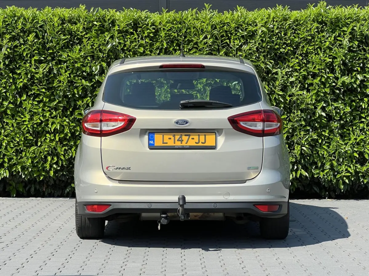 1.5 Titanium, NAVIGATIE, CRUISE CONTROL, CLIMATE CONTROL, STOEL/STUURVERWARMING, PDC, TREKHAAK, LICHTMETAAL 16", EXTRA SET 16"