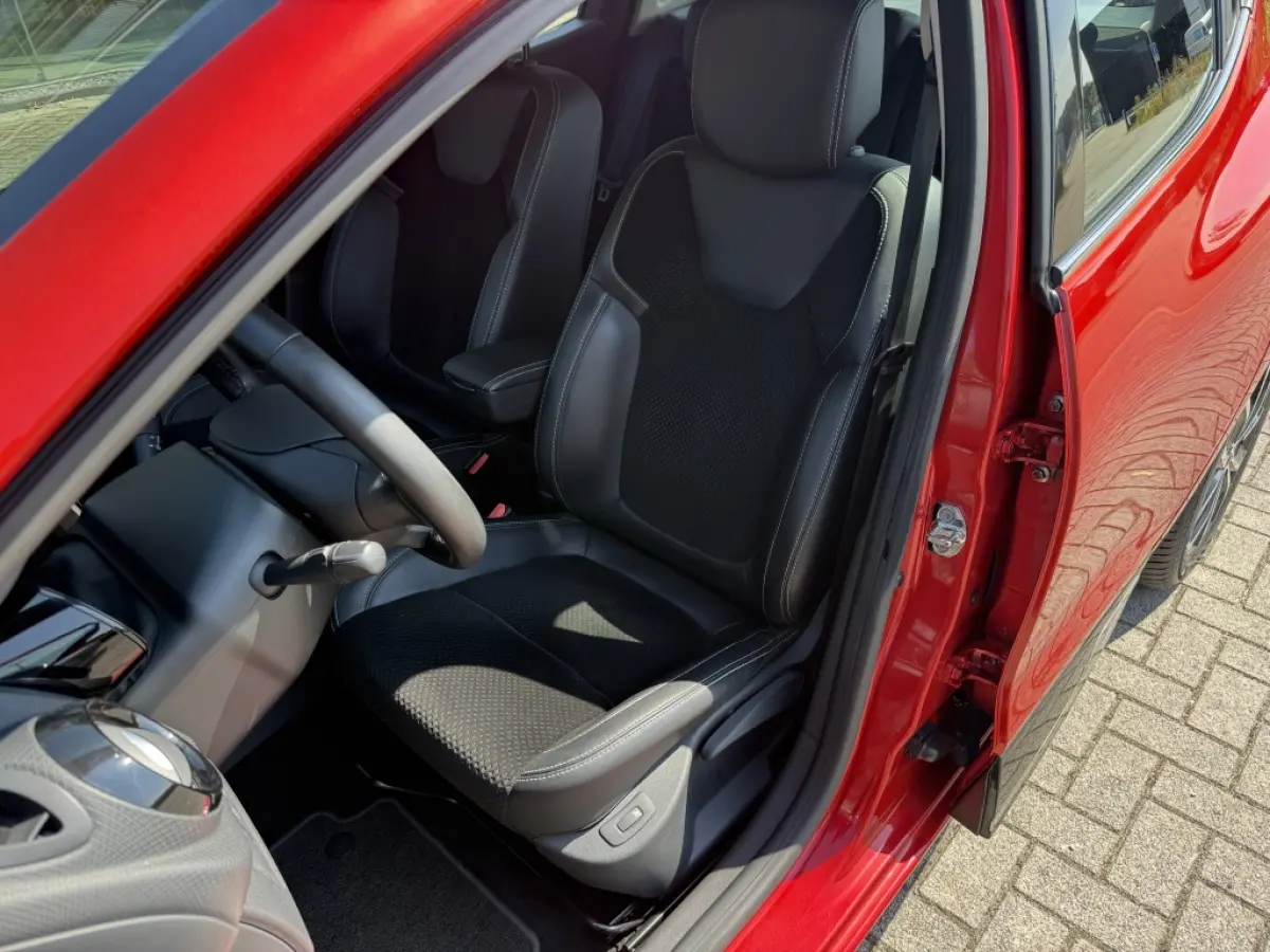 0.9 TCe Intens | Navi | Afn trekhaak | NL auto | Camera | half leder