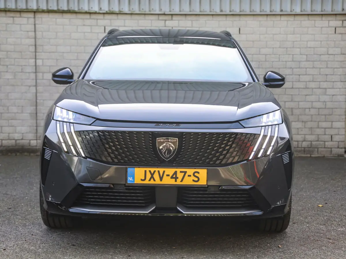 GT Exclusive 73 kWh 7p | Demo | Trekhaak | Lederen Bekleding | Navigatie | Camera | panoramadak