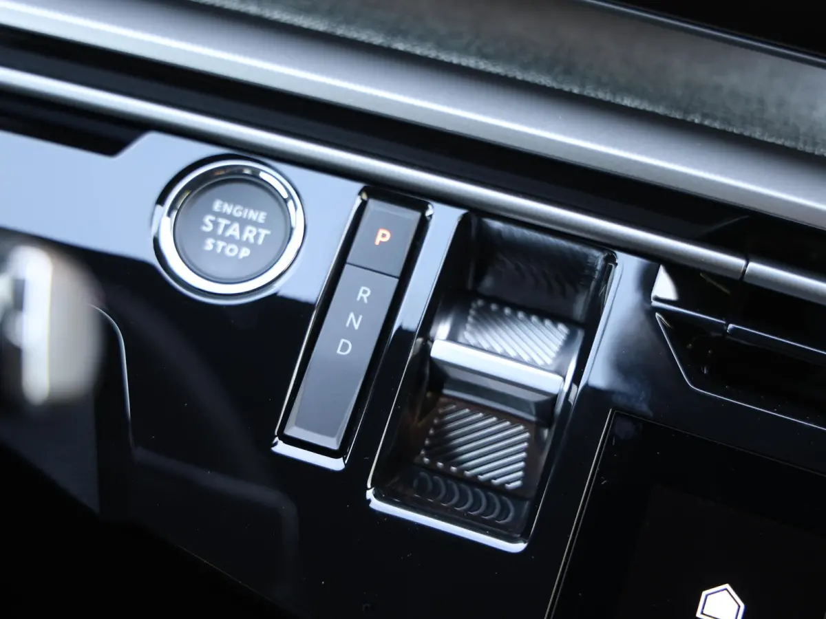 GT Exclusive 73 kWh 7p | Demo | Trekhaak | Lederen Bekleding | Navigatie | Camera | panoramadak