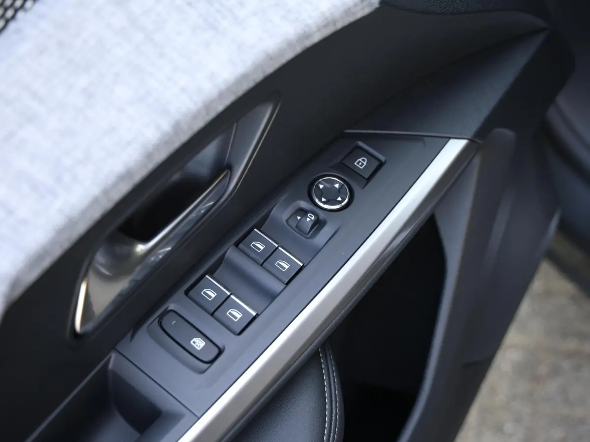 GT Exclusive 73 kWh 7p | Demo | Trekhaak | Lederen Bekleding | Navigatie | Camera | panoramadak