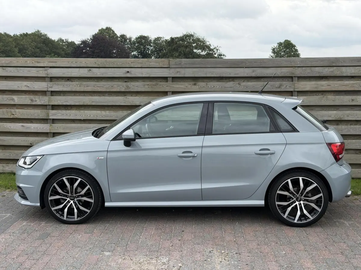 1.0 TFSI S-line Cruise NAP