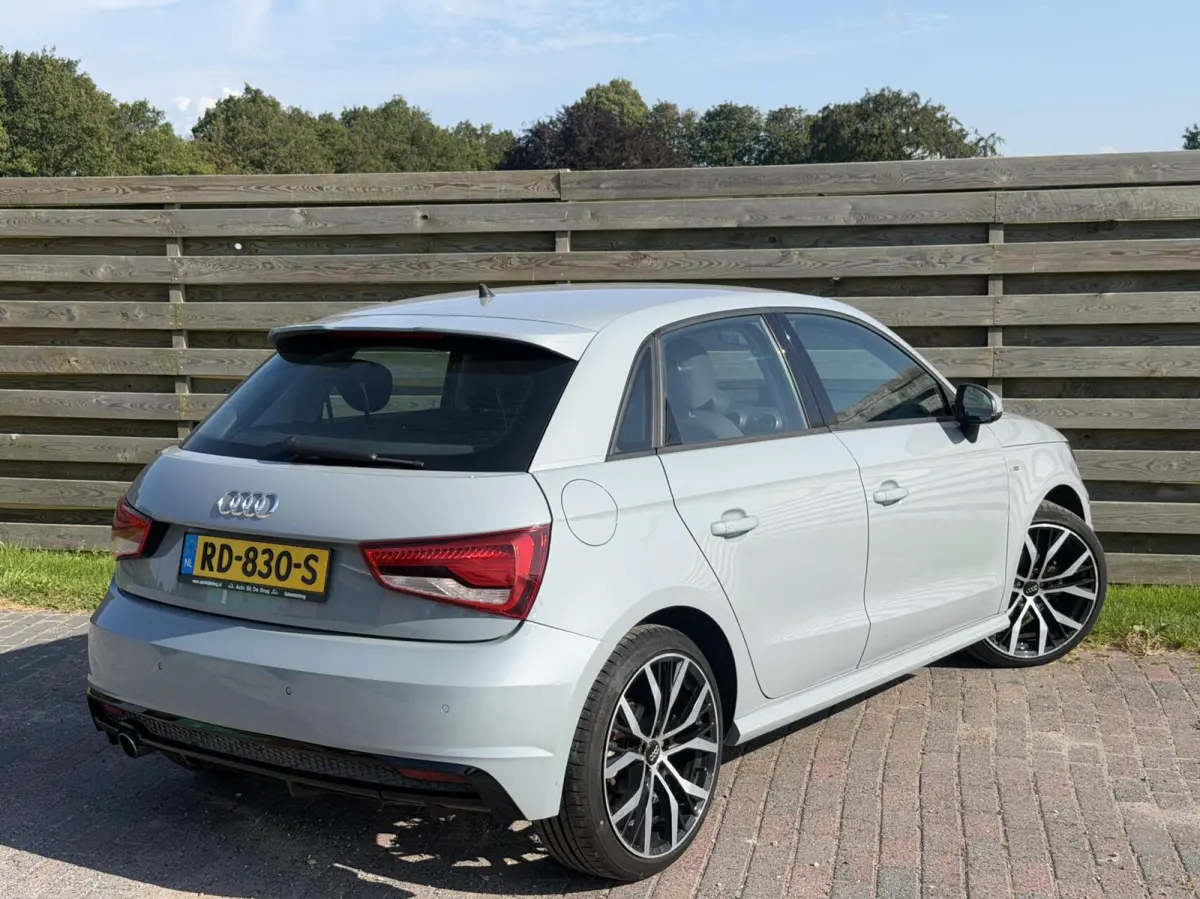 1.0 TFSI S-line Cruise NAP