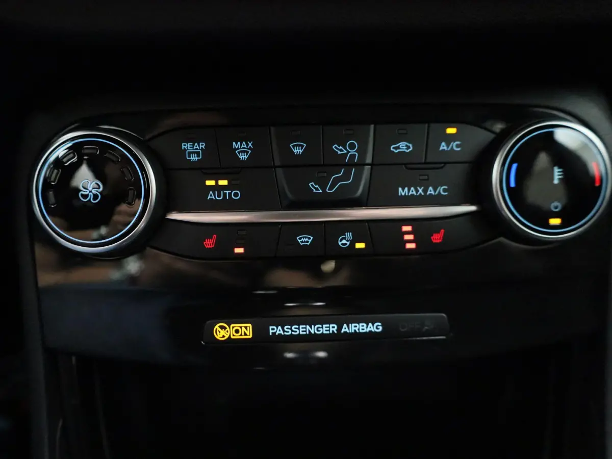 1.0i Ecoboost 92kW Aut. Titanium X Winterpack | Camera | Adaptive cruise | Climate | Apple carplay