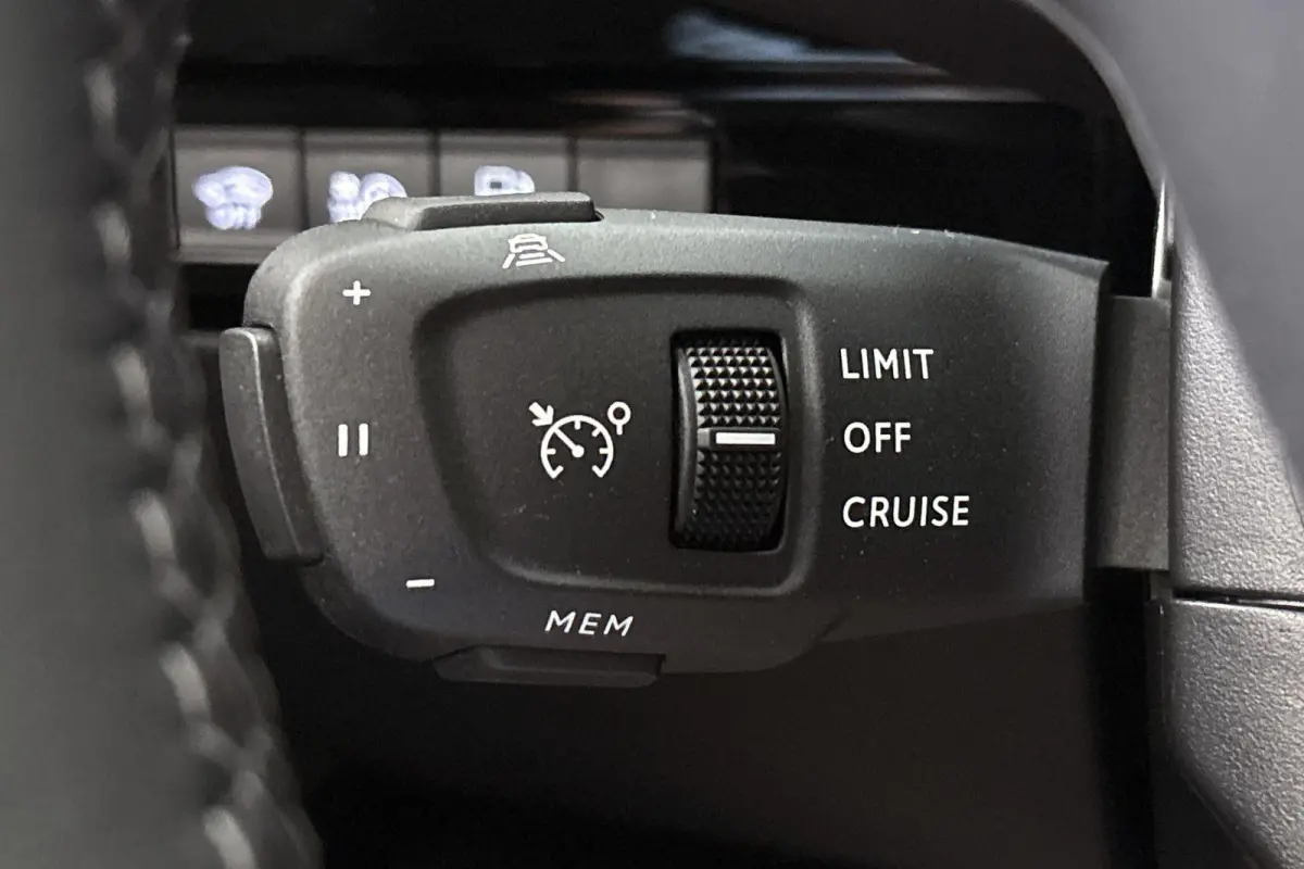 1.6 HYbrid 225 Allure Stoelverwaring Elektrische Achterklep Adaptieve Cruise Control