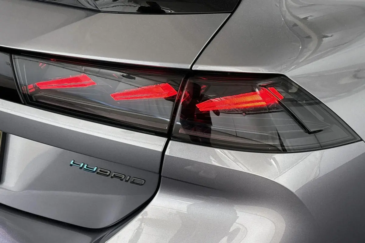 1.6 HYbrid 225 Allure Stoelverwaring Elektrische Achterklep Adaptieve Cruise Control
