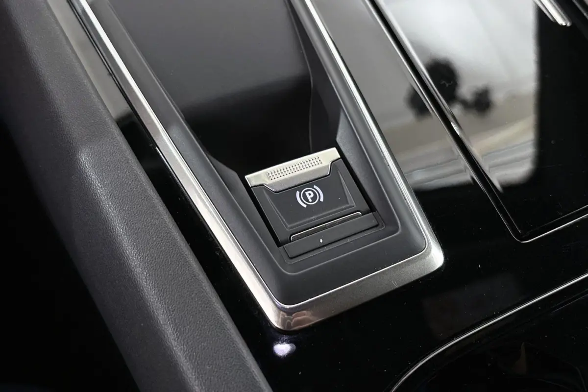 1.6 HYbrid 225 Allure Stoelverwaring Elektrische Achterklep Adaptieve Cruise Control